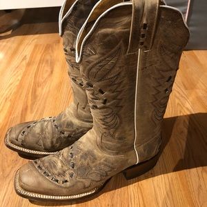 Women’s Tan Square Toe Cowboy Boots